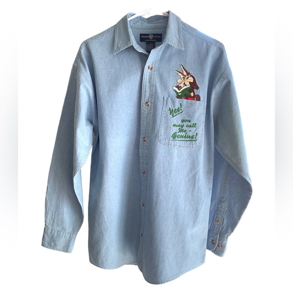 Warner Brothers Shirts Size Small